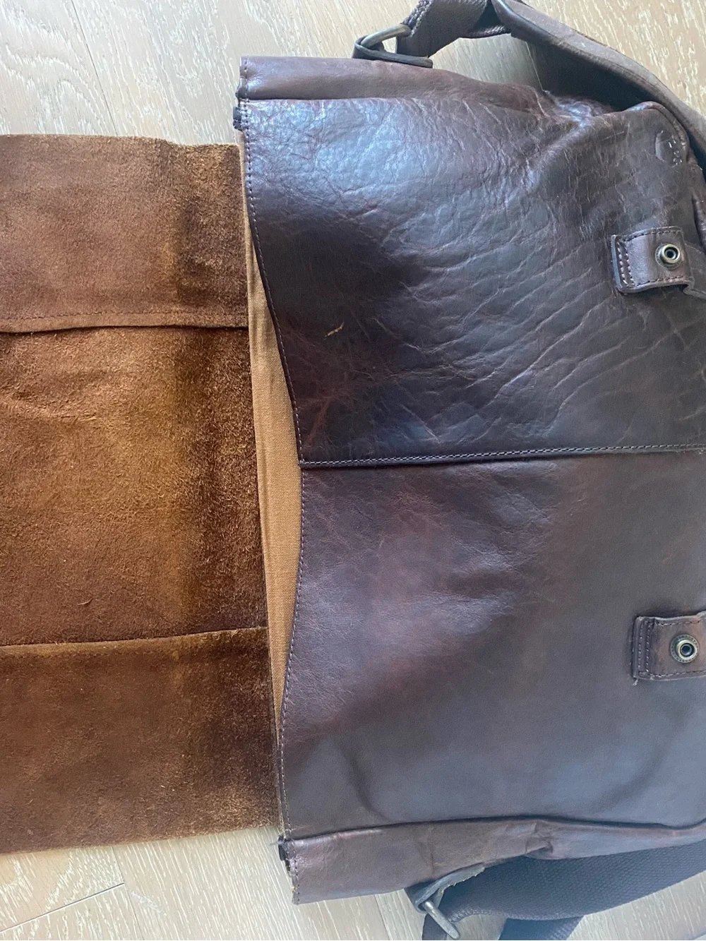 Buffalo Jackson WALKER brown soft Leather Messenger Bag EXCELLENT CONDITION